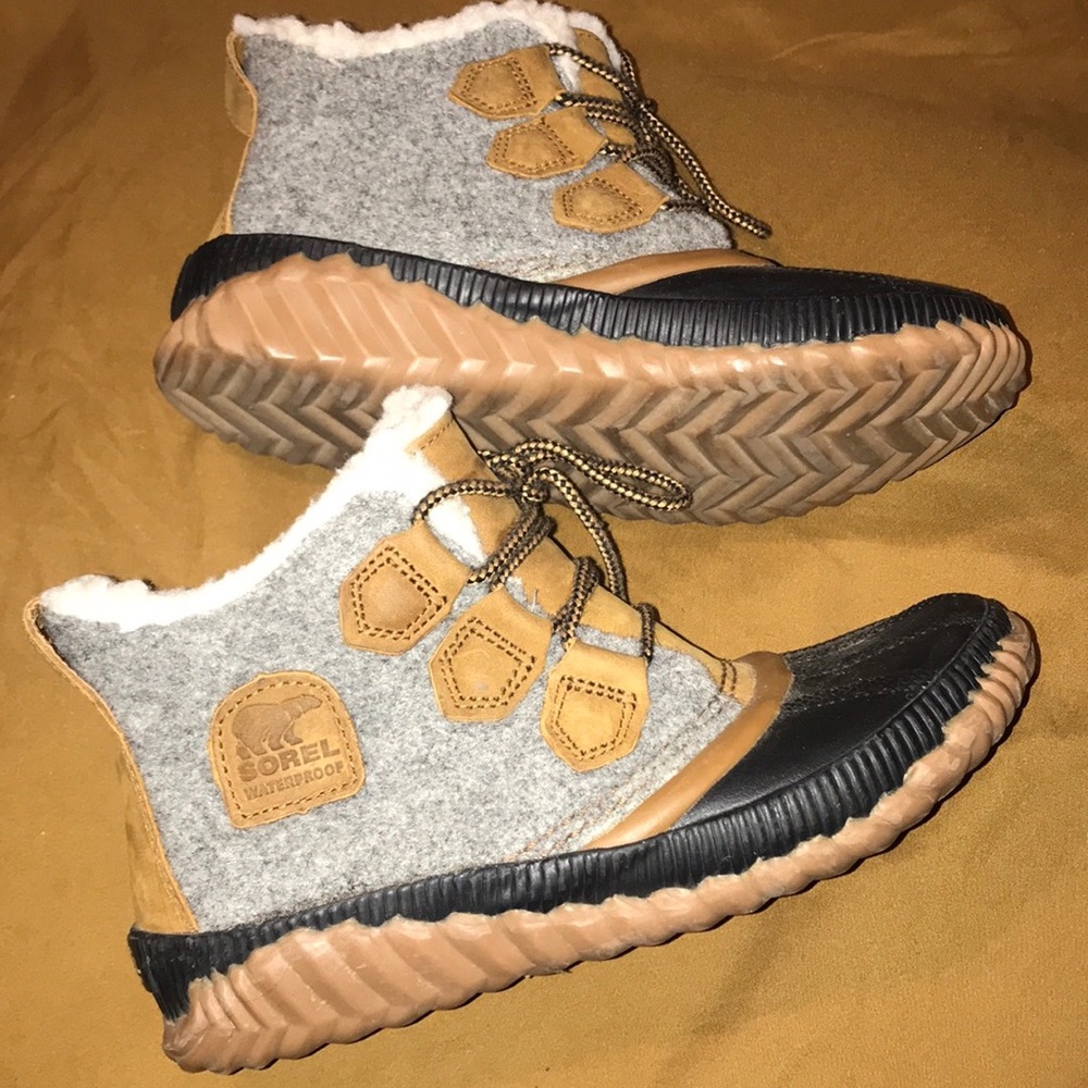 Sorel Women's Gray and Tan Waterproof Ankle Boots